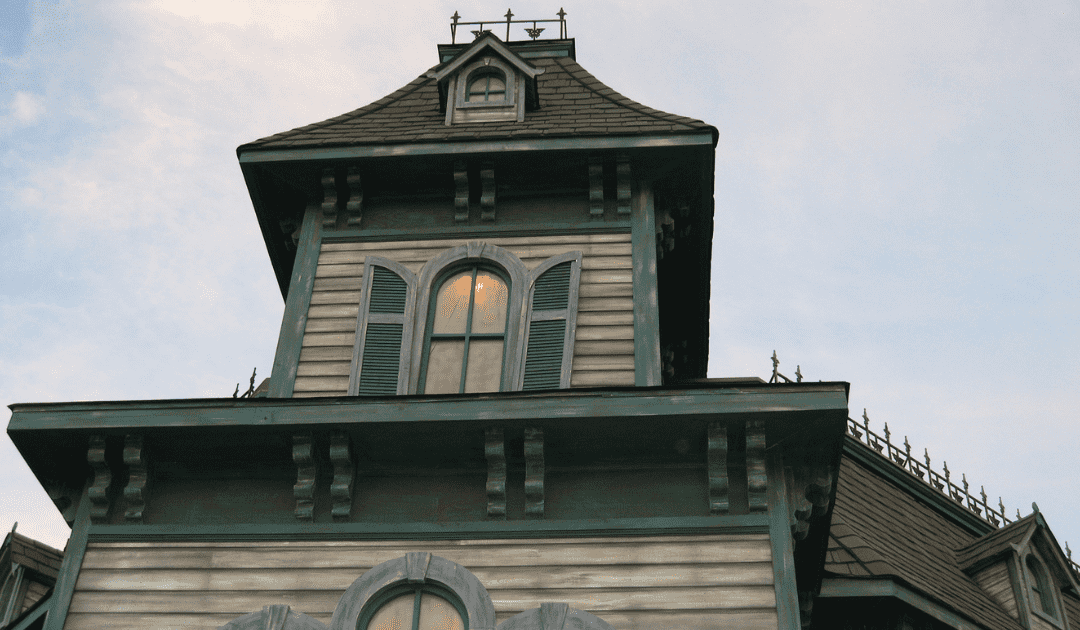 Selling the supernatural: How to handle stigmatized properties